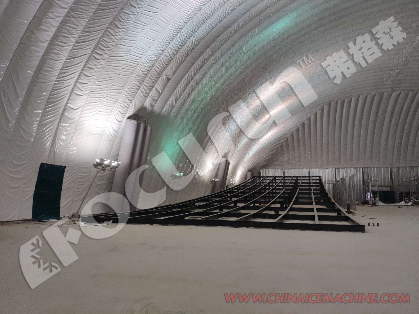 Industrial Snow Machine Maker for Scenery Park Indoor and Outdoor Cooling Technology