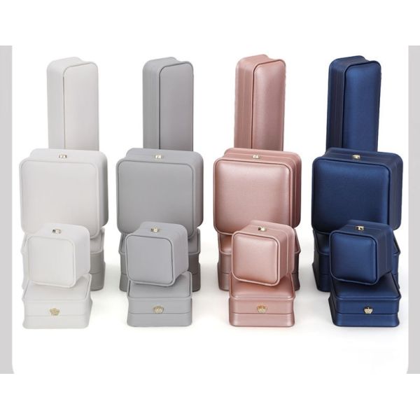 Jewelry Box Waist Crown Jewelry Ring Box Necklace Box High-End Pendant Necklace Box Bracelet Gift Box