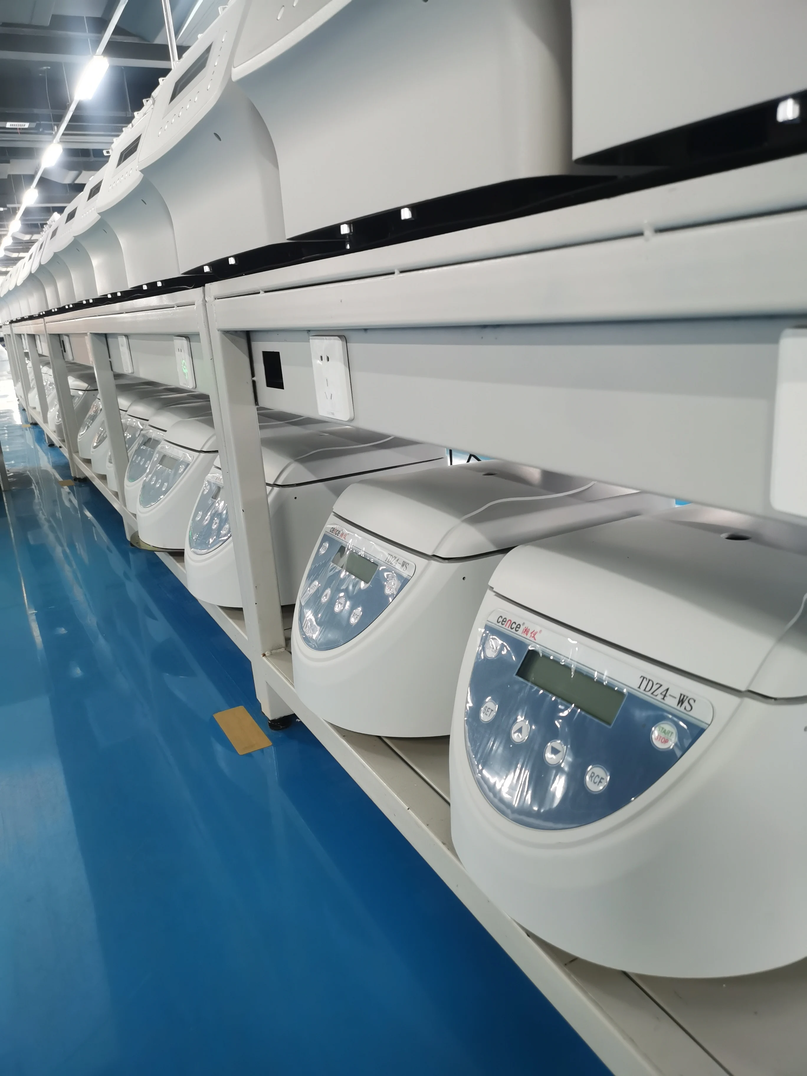 Cence Laboratory Low Speed Centrifuge With 4*50ml 18*10ml 12*20ml Rotor
