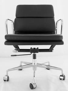 China Sturdy Stable Modern Leather Office Chair , Low Back Office Chair Optional Color wholesale
