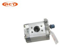 China Original Excavator Engine Parts Diesel Gear Pump For UH07-3 4035495 wholesale