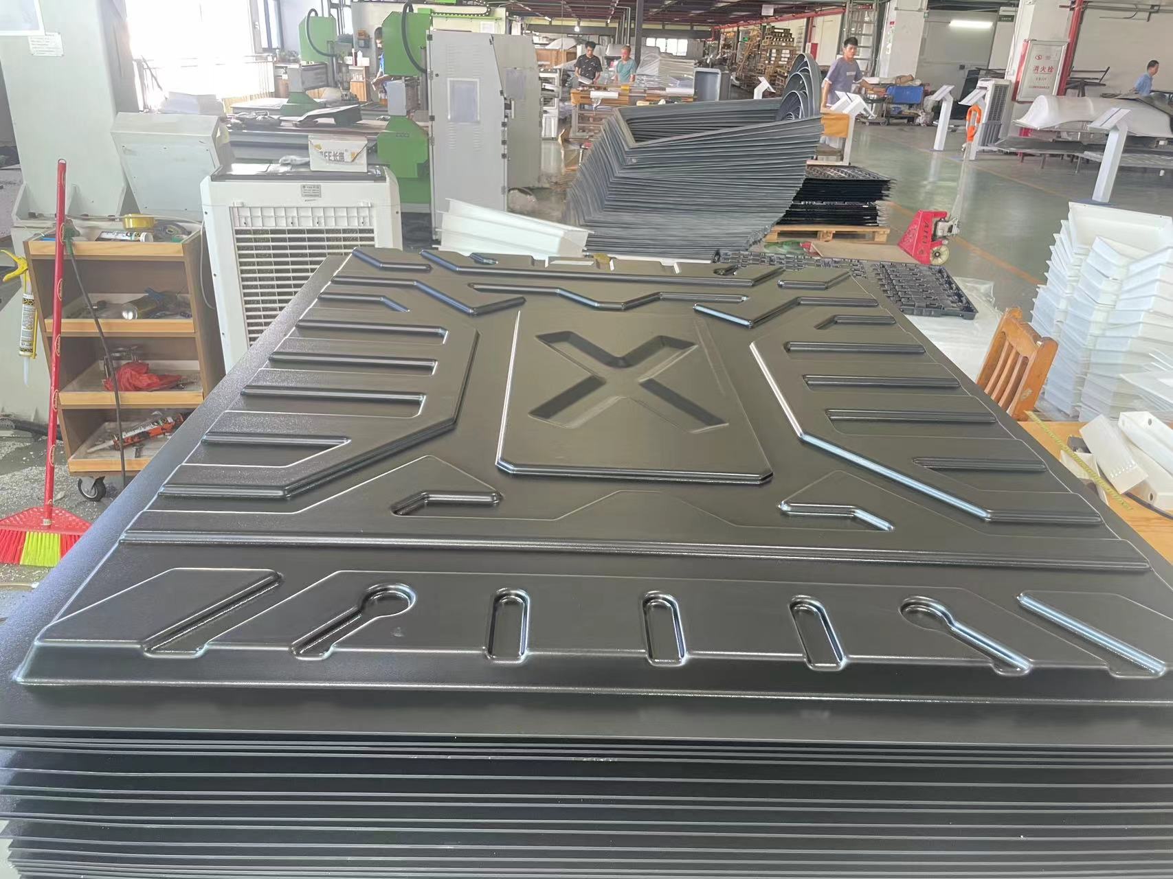 Home and Industrial Application Plastic Auto Accessories Car Grille Manufacture with Moulding Service Custom Vacuum Formed