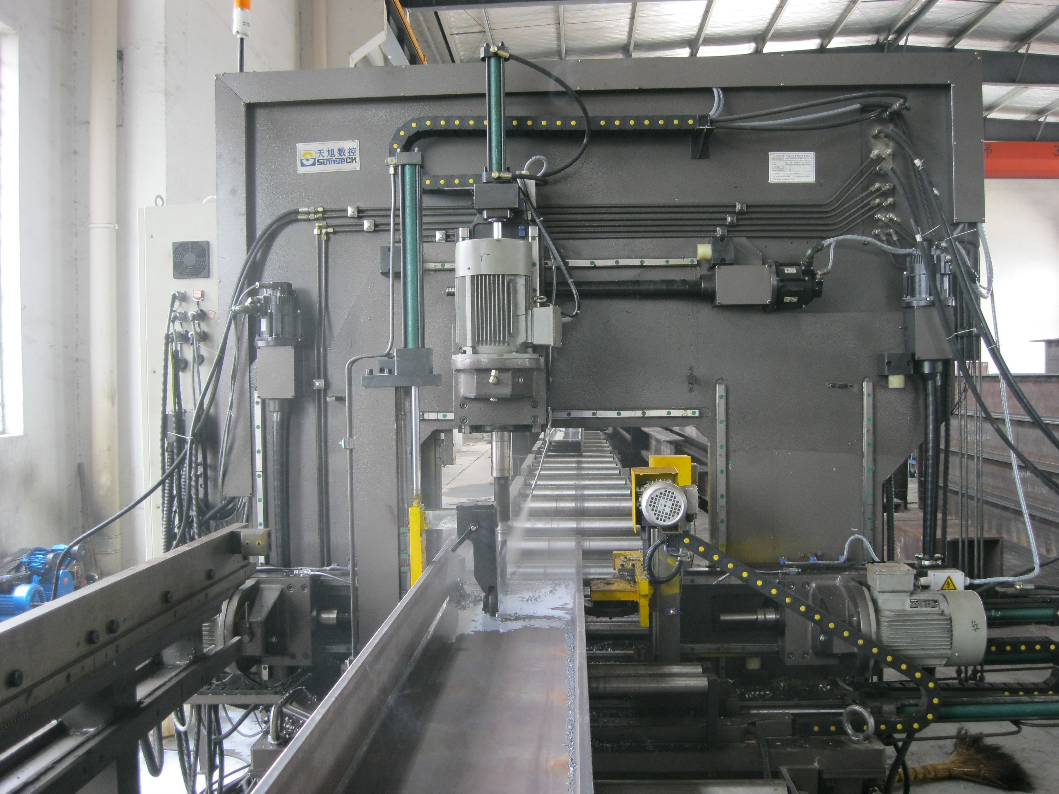 Full Automatic CNC H Beam Drilling Machine Line High Efficiency In Steel Structure Fabrication
