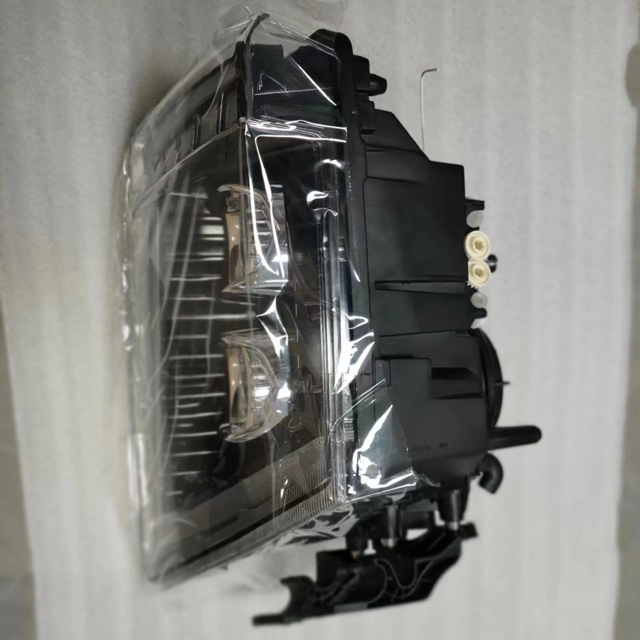 FH20 FM440 Truck Headlight LED Lights 20861574 20360898 20861573 ABS OE NO. 20360898