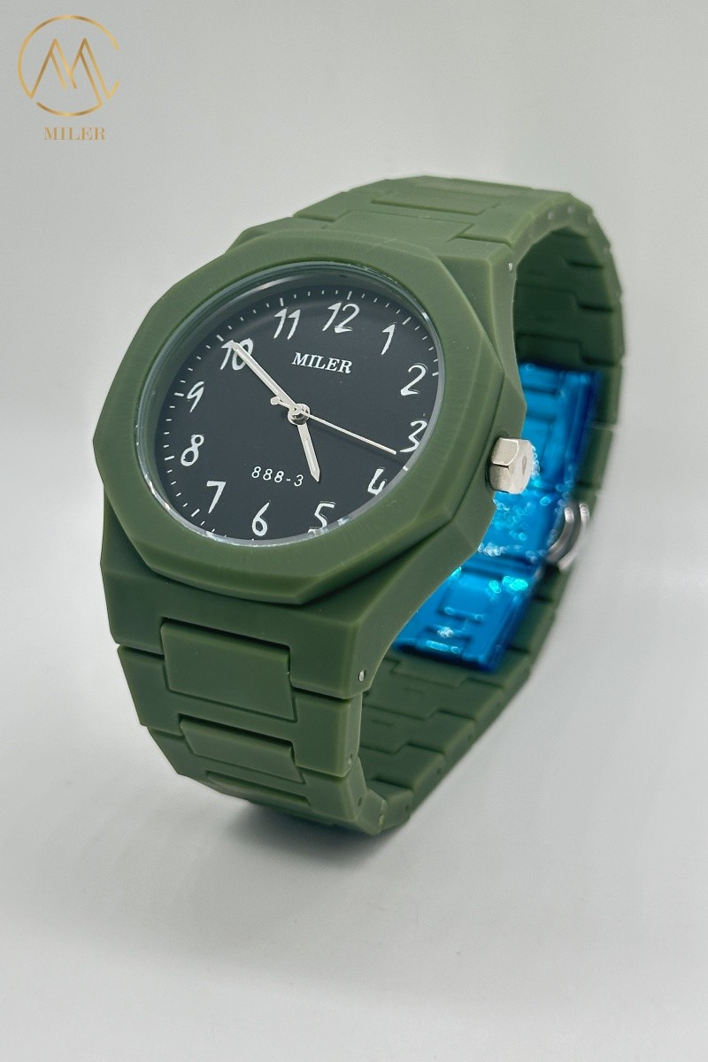 Factory Wholesale Quartz Movement Waterproof Resin Rubber Case Watches