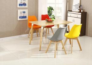 China Fabric Wooden Frame Modern Leisure Chair With Scratch Resistant wholesale