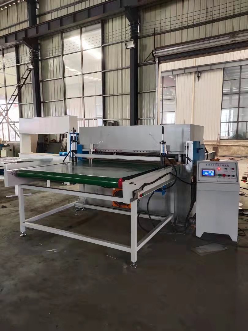 Conveyor Belt Hydraulic Cutting Press Machine With Double Feeding System
