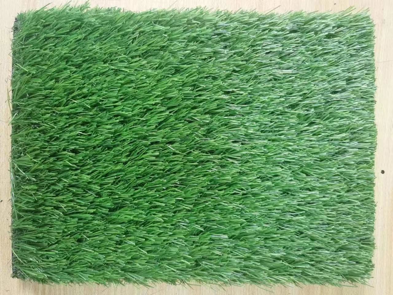 Factory Wholesale High Quality Grass Roll 40mm Turf 15mm Synthetic Grass Green Carpet Artificial Grass