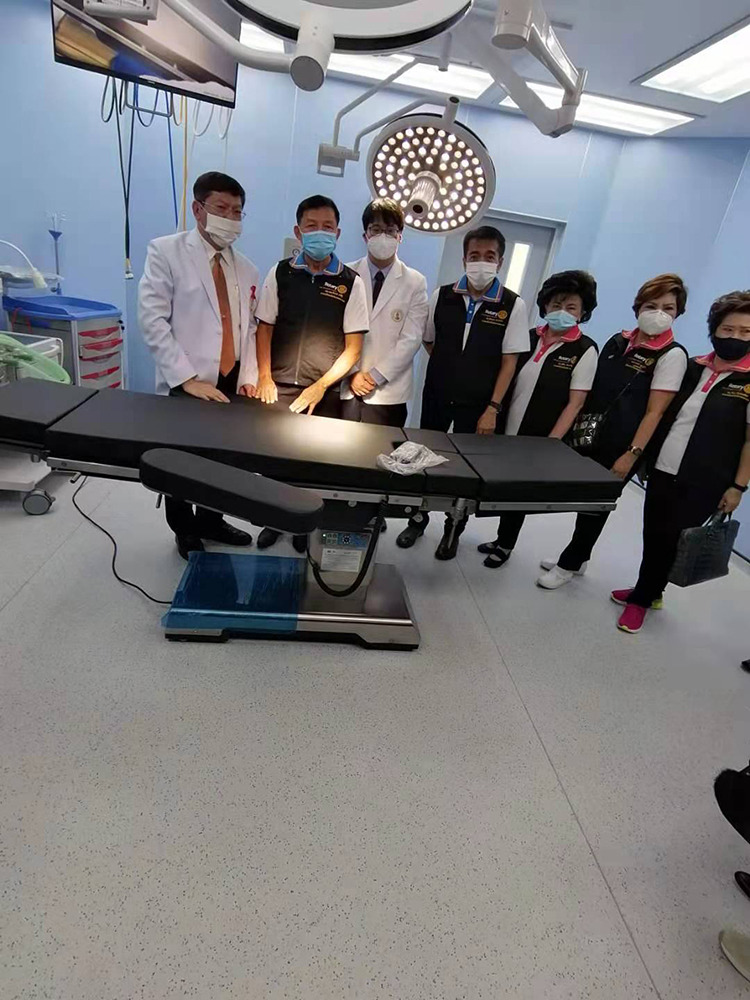 Electric Operating Table Four Direction Sliding Photography Bed For C-arm X-ray Machine