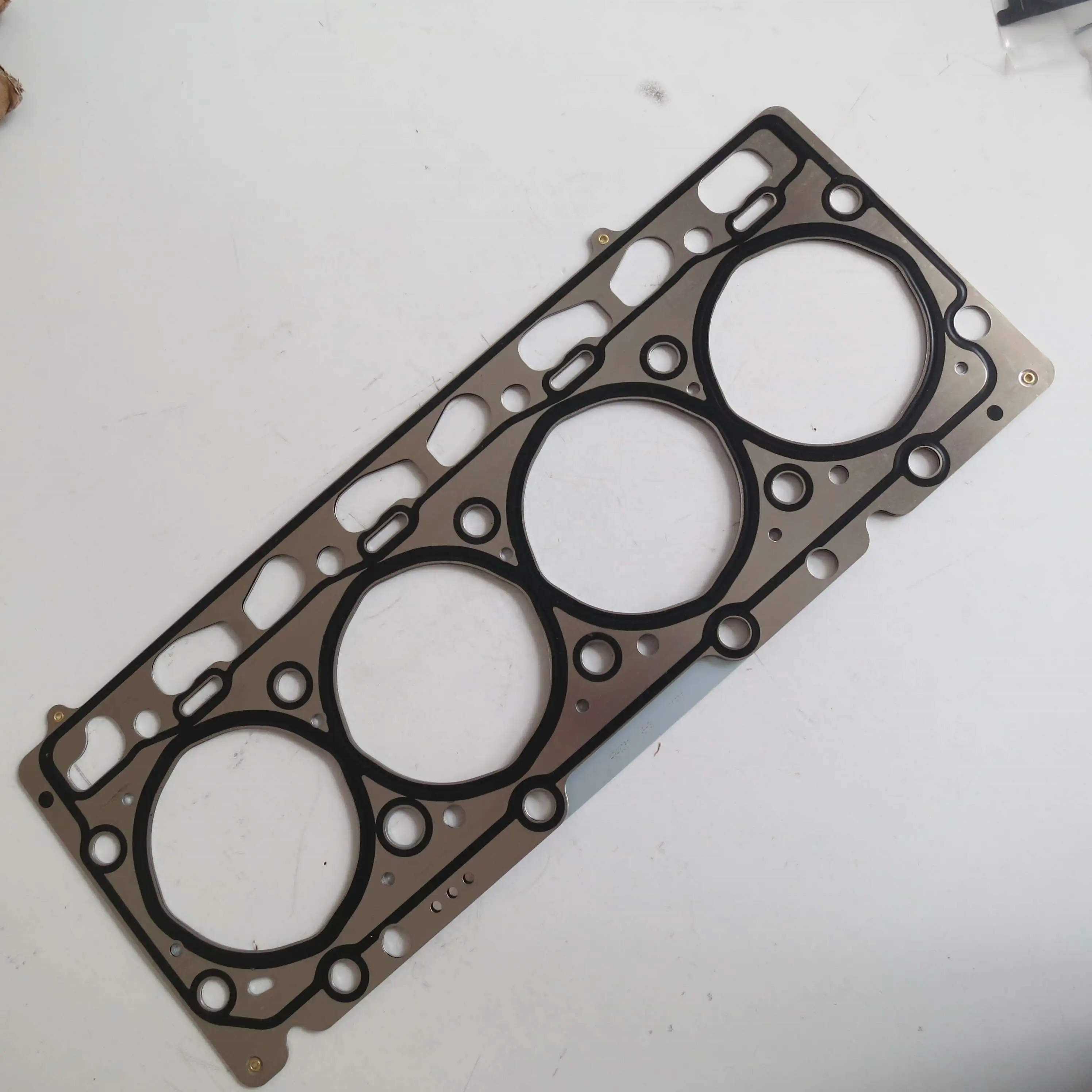 4943051 Gasket for ISF 3.8 Engine Cylinder Head Set Durable and Long-lasting