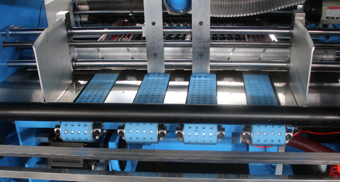 ZGFM-Pro 2ply Automatic Flute Laminator Machine 1700x1700mm