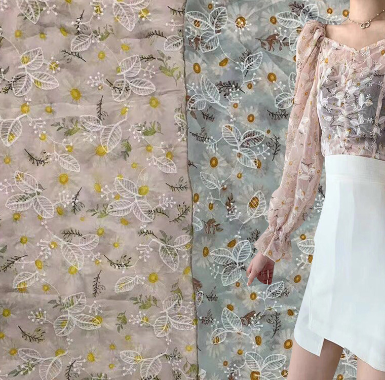 100% Polyester Chiffon Floral Embroidered Mesh Lace Fabric 130cm Sustainable