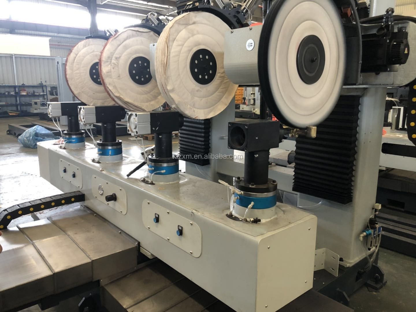 CNC System Copper Surface Faucet Metal Spare Part Industrial Polishing Machine