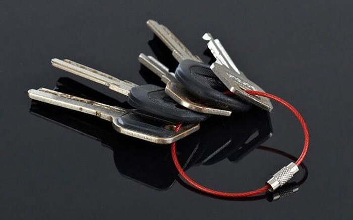 Galvanized Cable Loop Key Ring Colorful Traveler Key Shackle Wire Loop