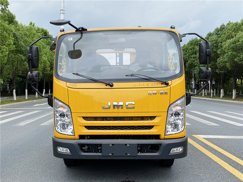 Dimensions 5995X2300X2300mm JMC 3 Tons Wrecker Tow Truck For Towing Heavy Vehicles