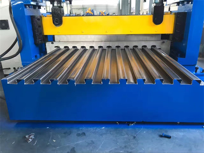 Galvanized Steel Shutter Door Roll Forming Machine For Door Frame