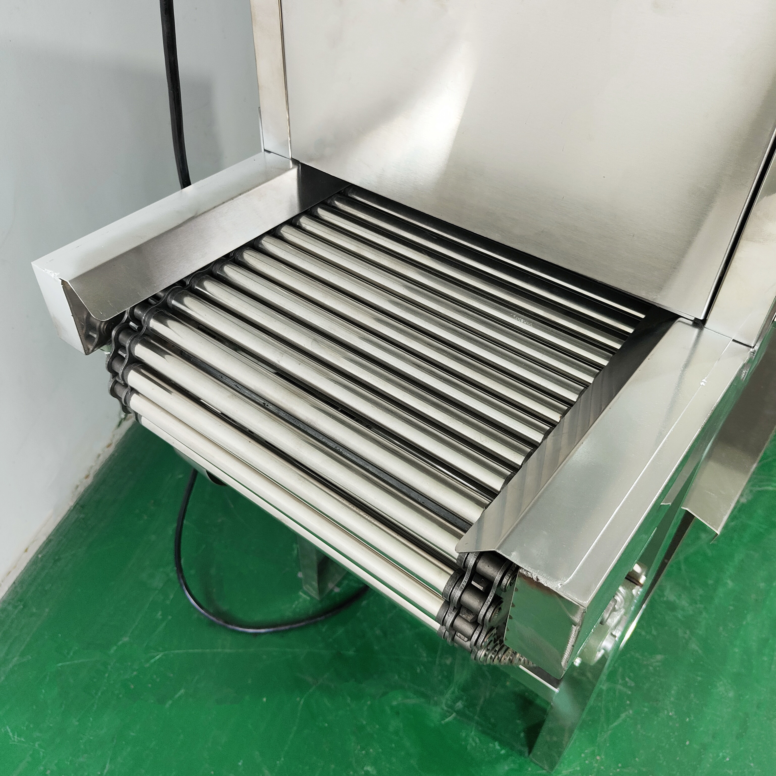 Easy to Operate Efficient Peeling Chain Garlic Peeler Efficient Peeling Easy to Enjoy Cooking
