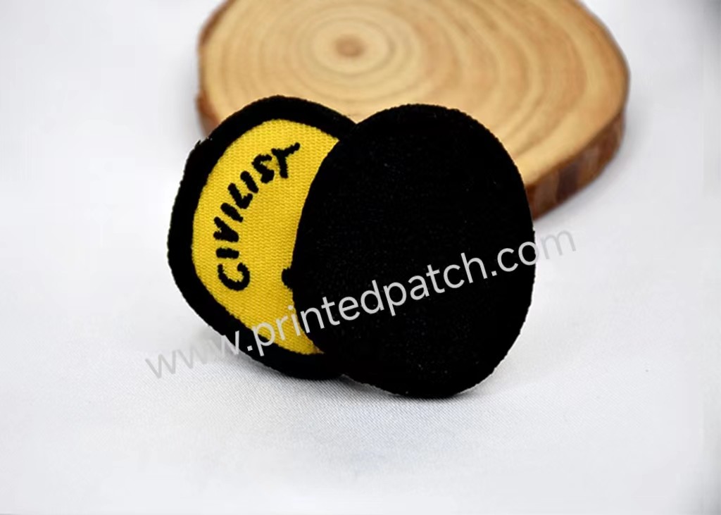 40mm Hooked Velcro Custom Embroidered Patches For Clothing Badges