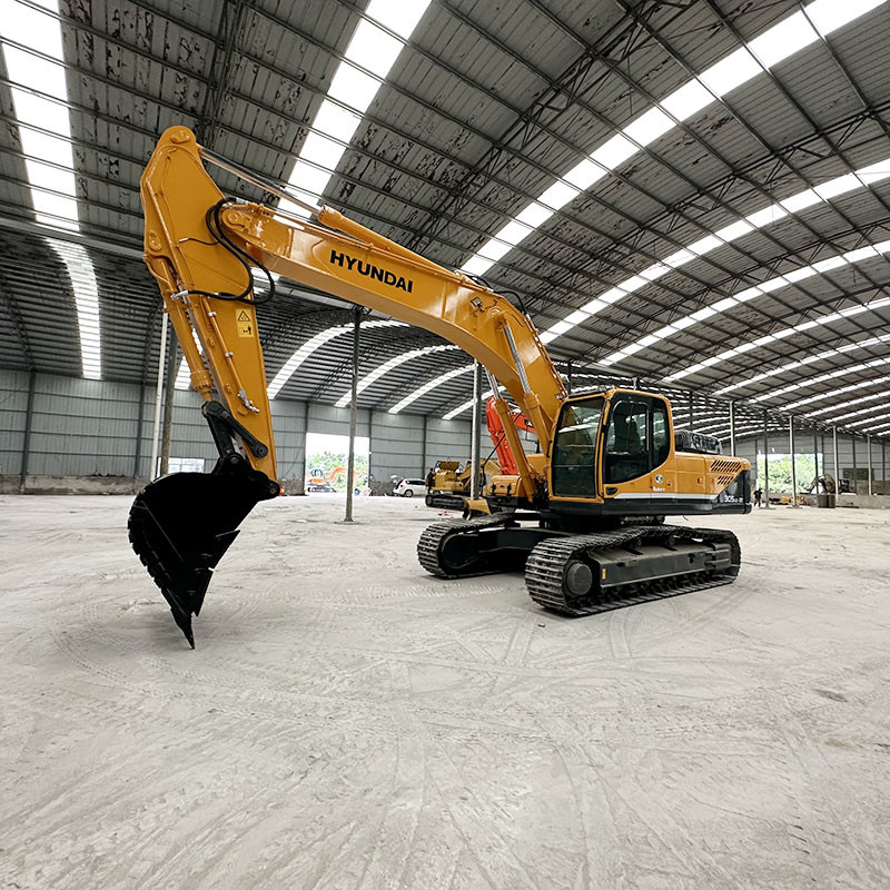 305 Used Hyundai Excavators 1.44m3 Bucket Capacity 169KW Rated Power