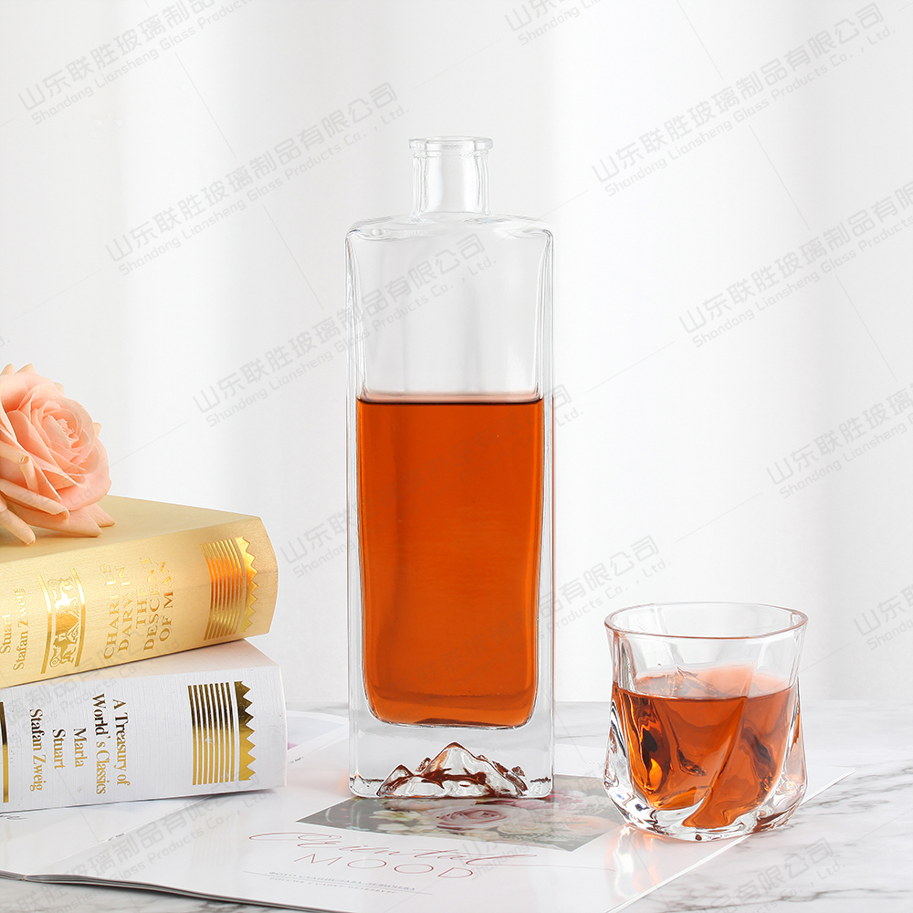 Glass Vodka Bottle For Custom 50ml 100ml 200ml 500ml 750Ml Fancy Whiskey Bourbon Gin