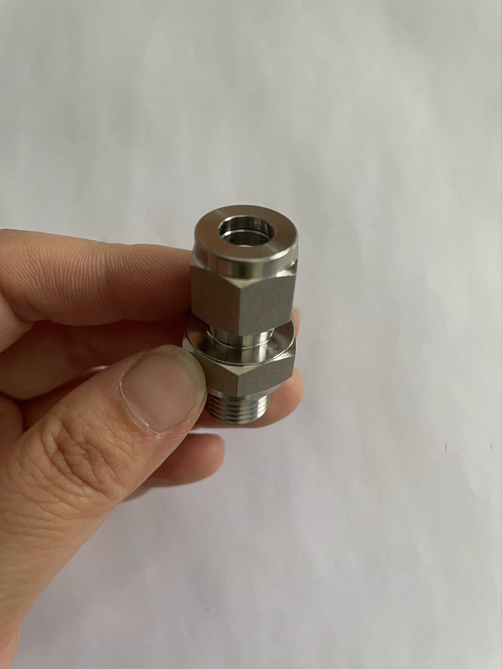 Excellent Durability Double Ferrule Compression Tube Fittings for Equal Pipe Lines Connect in 304/316 Stainless Steel