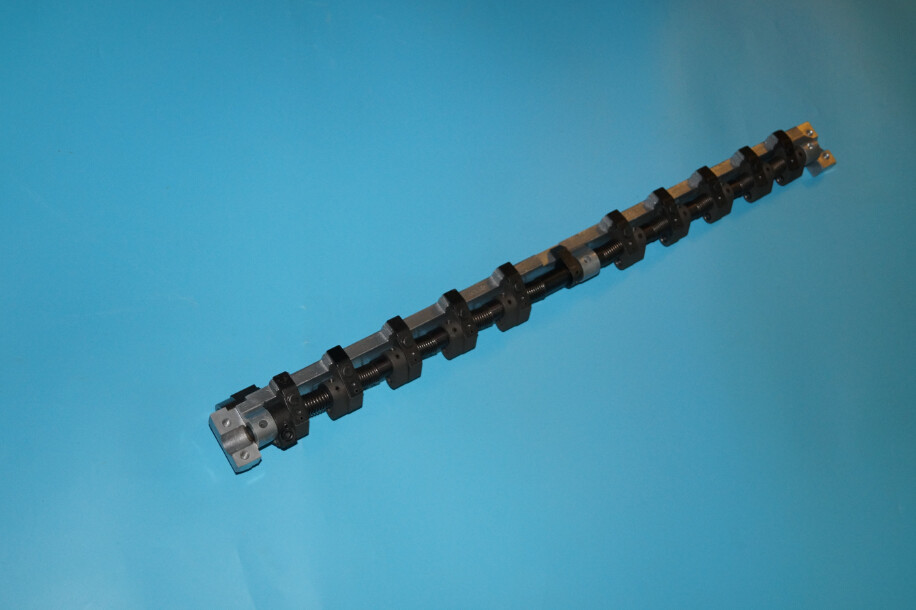 MO gripper bar,MO machine gripper bar,43.014.003F,mo spare parts,715mm