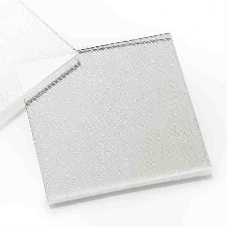 3.2mm 2mm Float Glass Low Iron Ultra Clear Tempered Pattern For Solar Panel