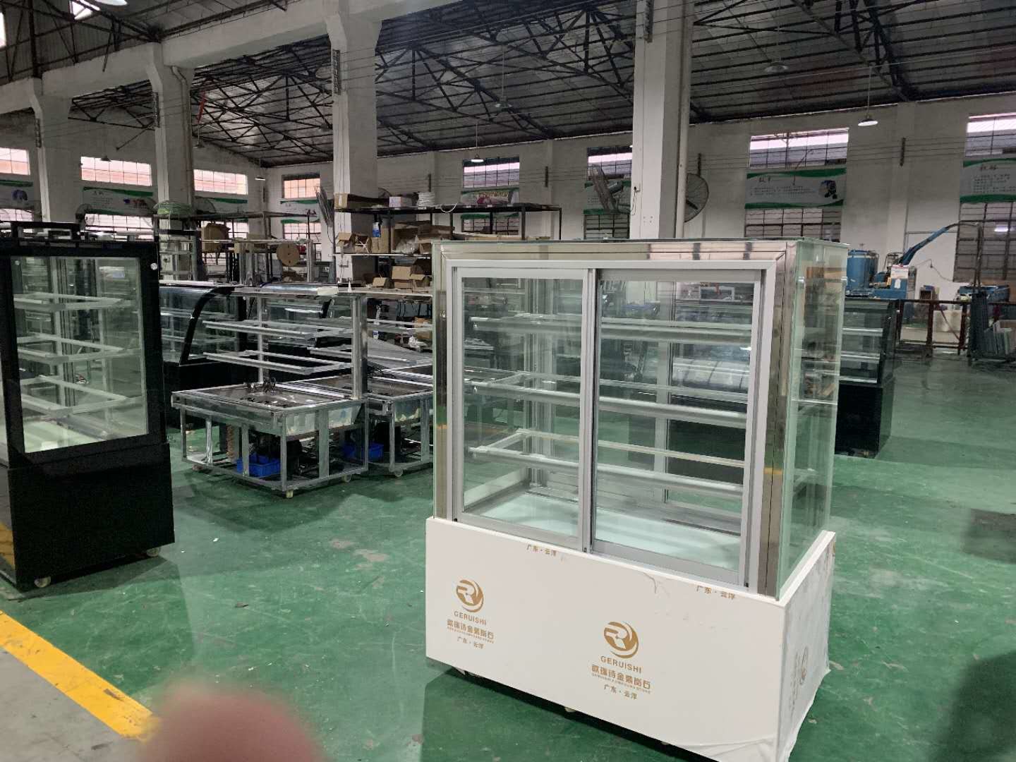 Fan Cooling 4 Layer R134 Cake Display Freezer