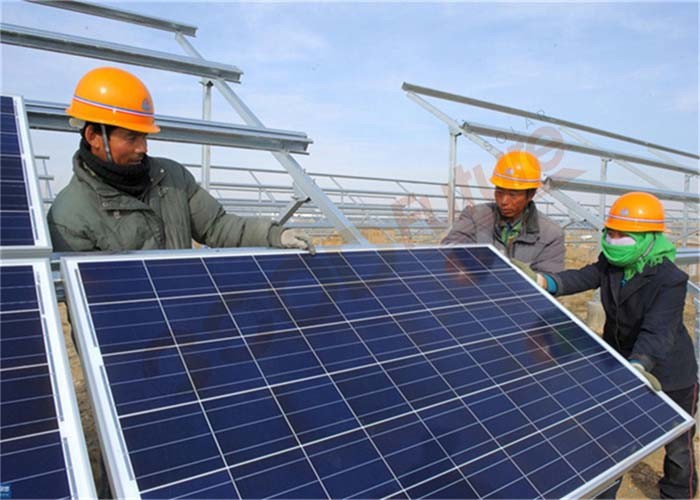 1000V 1500V Flat Single Axis Solar Tracker Set Night Reset Function
