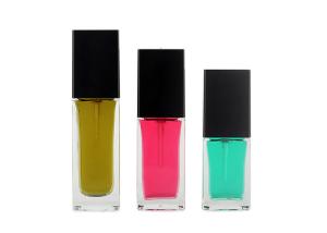 China Square Clear Round Cosmetic Glass Bottles 30ml Makeup Foundation Bottles wholesale