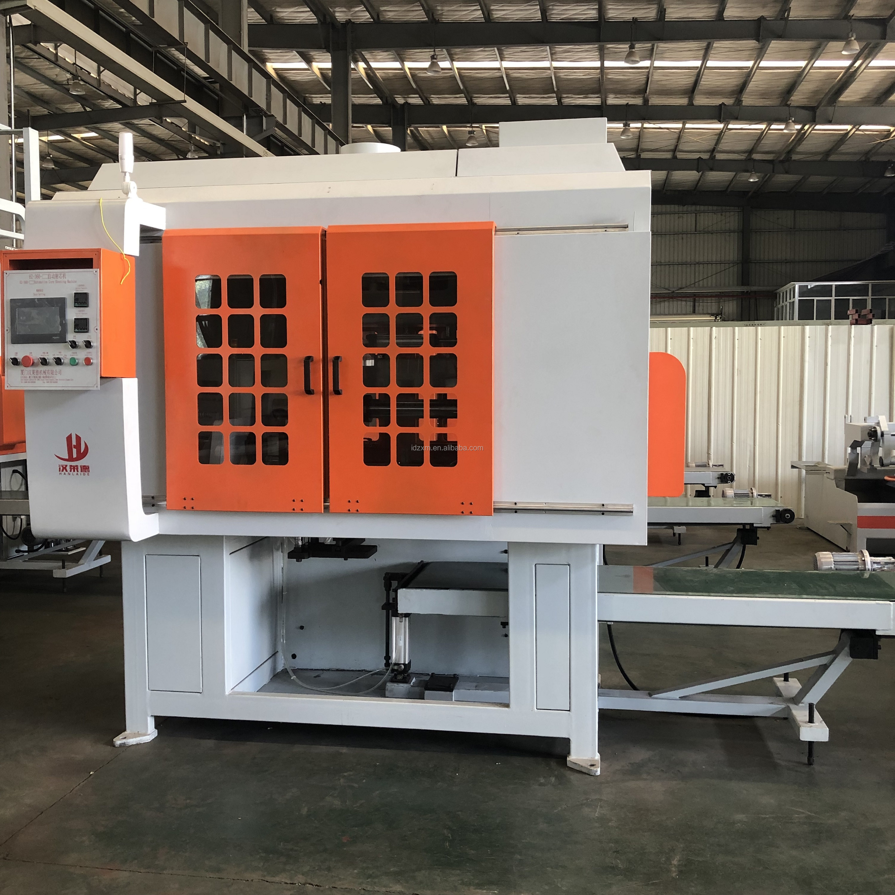 Interface Automatic Casting Core Making Machine With Motor Conveyor For Faucet