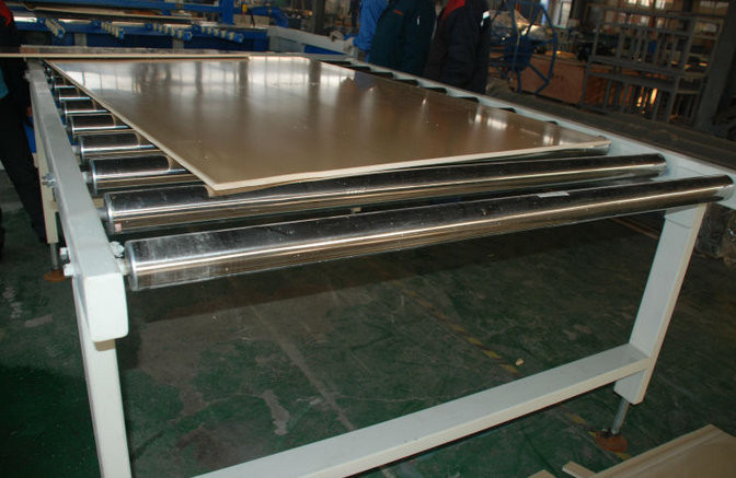 Performance WPC Production Line / Wood Plastic Composite Machinery For Furniture and Door