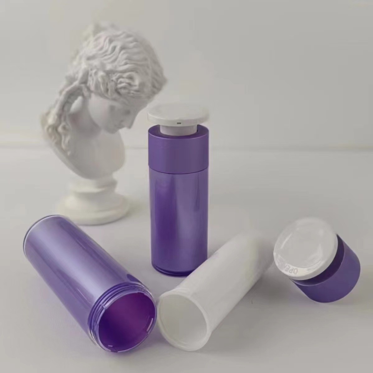 Empty Acrylic Bottle 15ML 30ML 50ML Empty Cosmetic Container Customized Colors & Logo