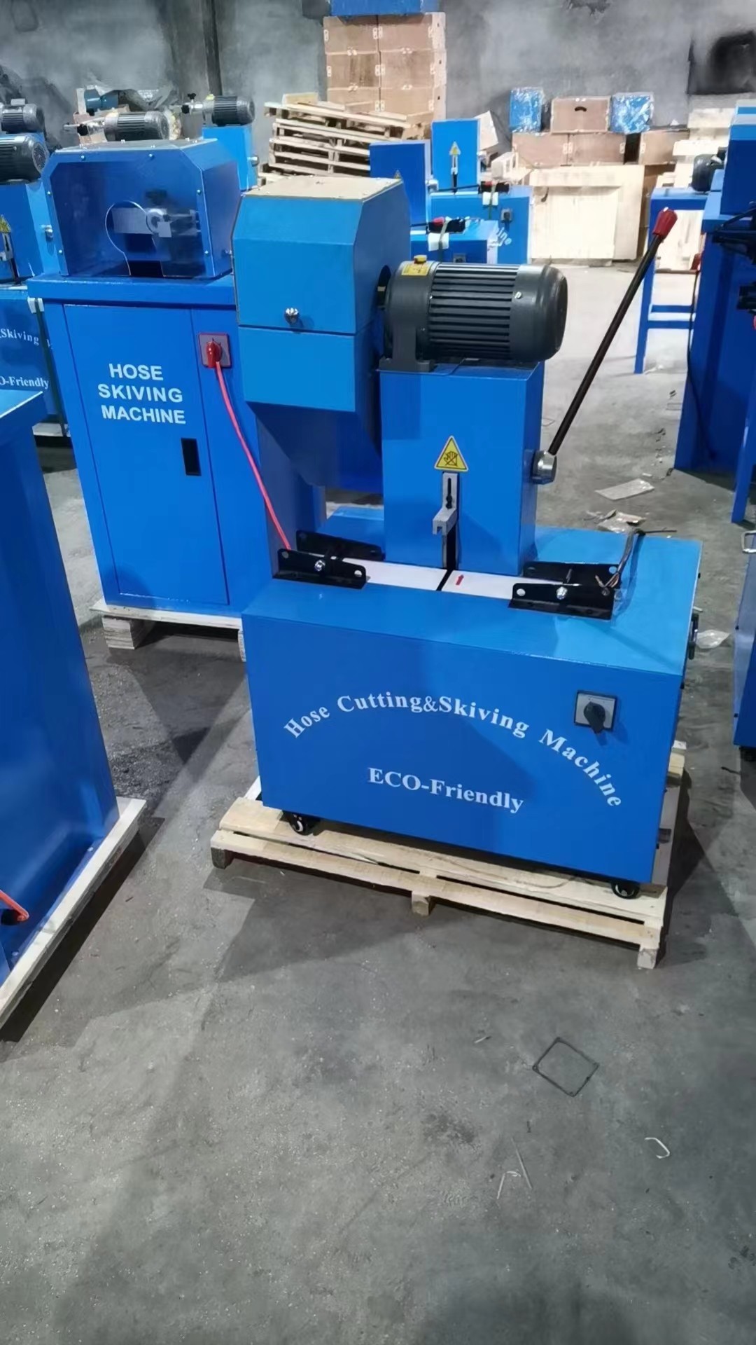 Button Control Electric Hose Cutting Machine for Smooth and Precise Cuts