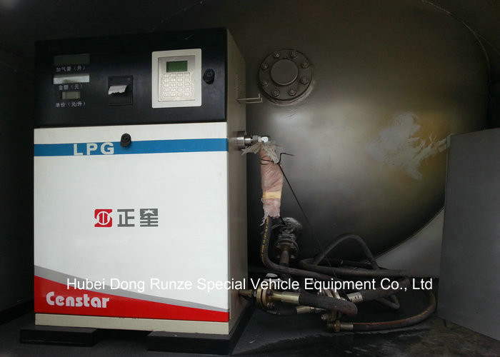 Road Bobtail LPG Gas Tanker With Mobile Dispenser , Bobtail Propane Delivery Truck