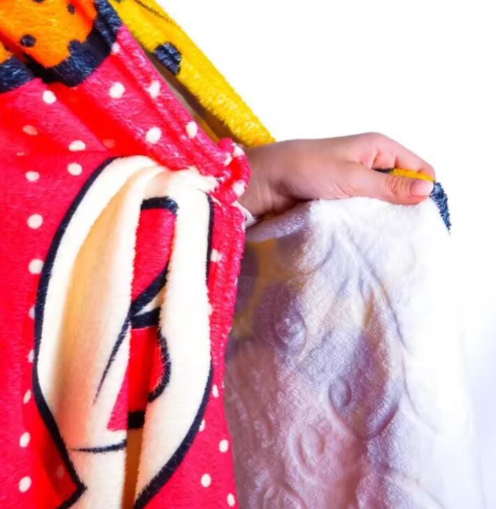 Custom Pattern Polyester Hooded Blanket Cozy Warm Big Blanket Hoodie