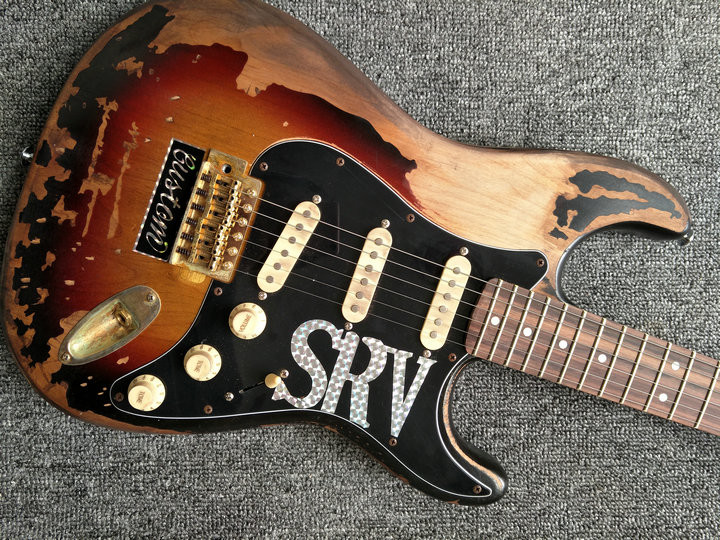High Quality The new handmade remains ST SRV electric guitar,Do old electric guitar,Real photo,Free shipping