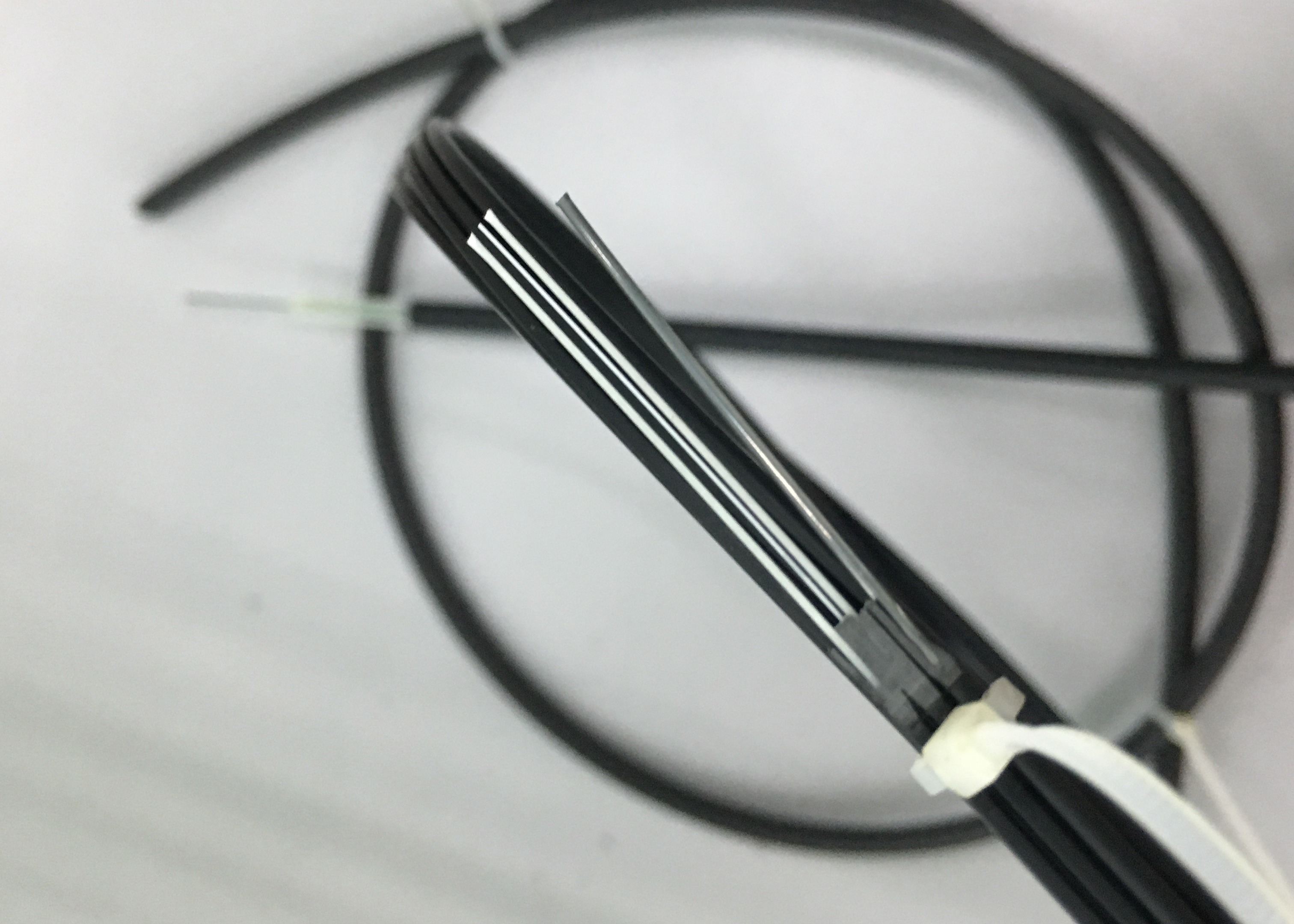Self Supporting G657A1/A2 FTTH Fiber Optic Drop Cable