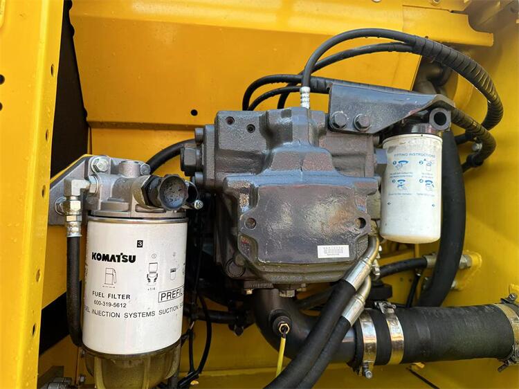Japan Original Komatsu PC240-8 Digger with Good Performance and Automation Functions