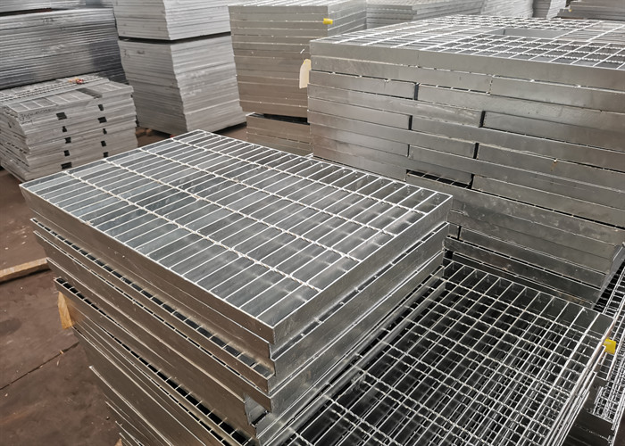 30*100mm Welded Bar Grating Walkway Q235 Galvanized Steel Grating