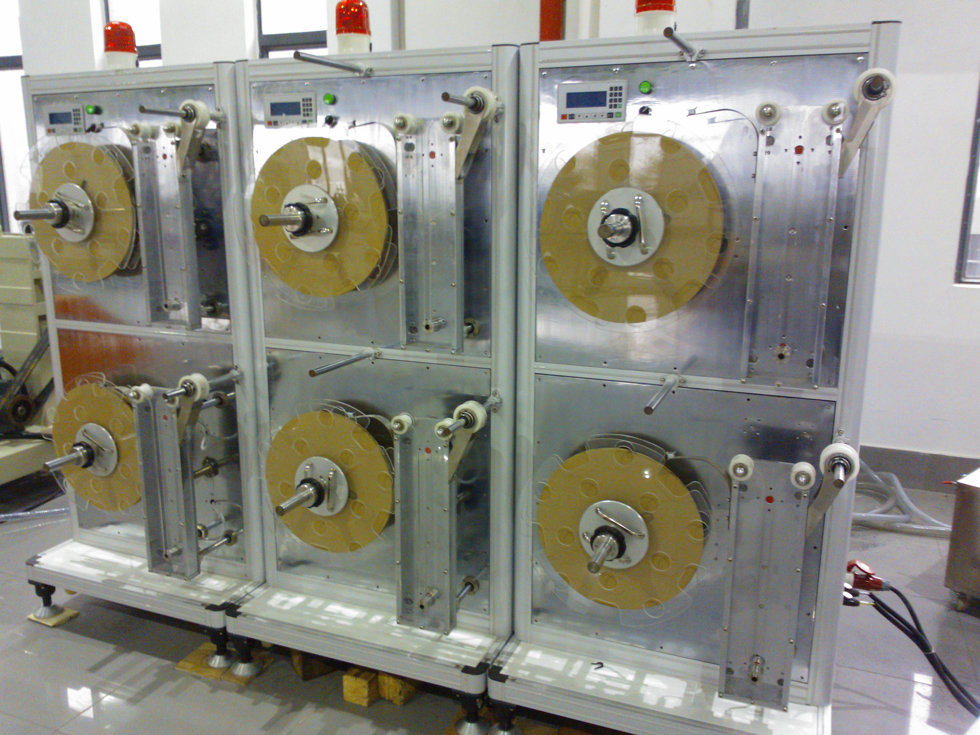 High Production Efficiency Carrier Tape Forming Machine With Servo Motor Type
