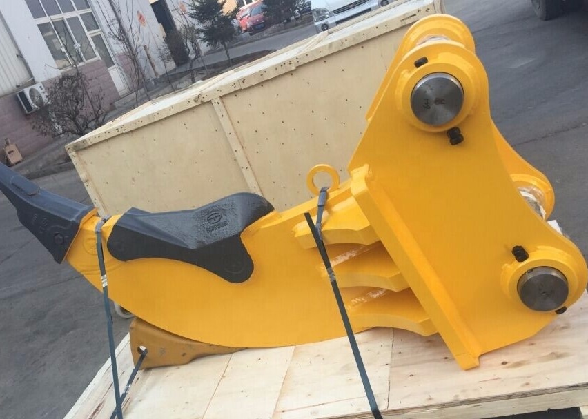 Our robust and effective Excavator Stump Ripper makes it simple to remove challenging stumps and roots.