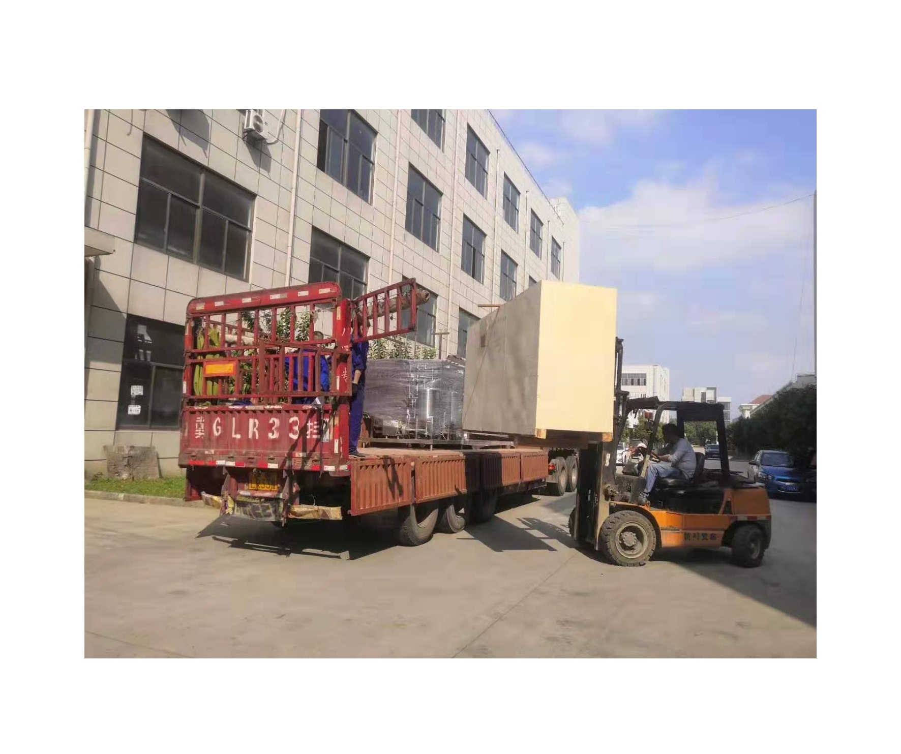 Tunnel Pasteurizer Water Bath Sterilizer for Juice Processing Voltage 220/380/440v