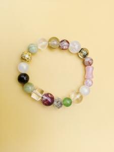 China 250 Design crystal bracelet wholesale