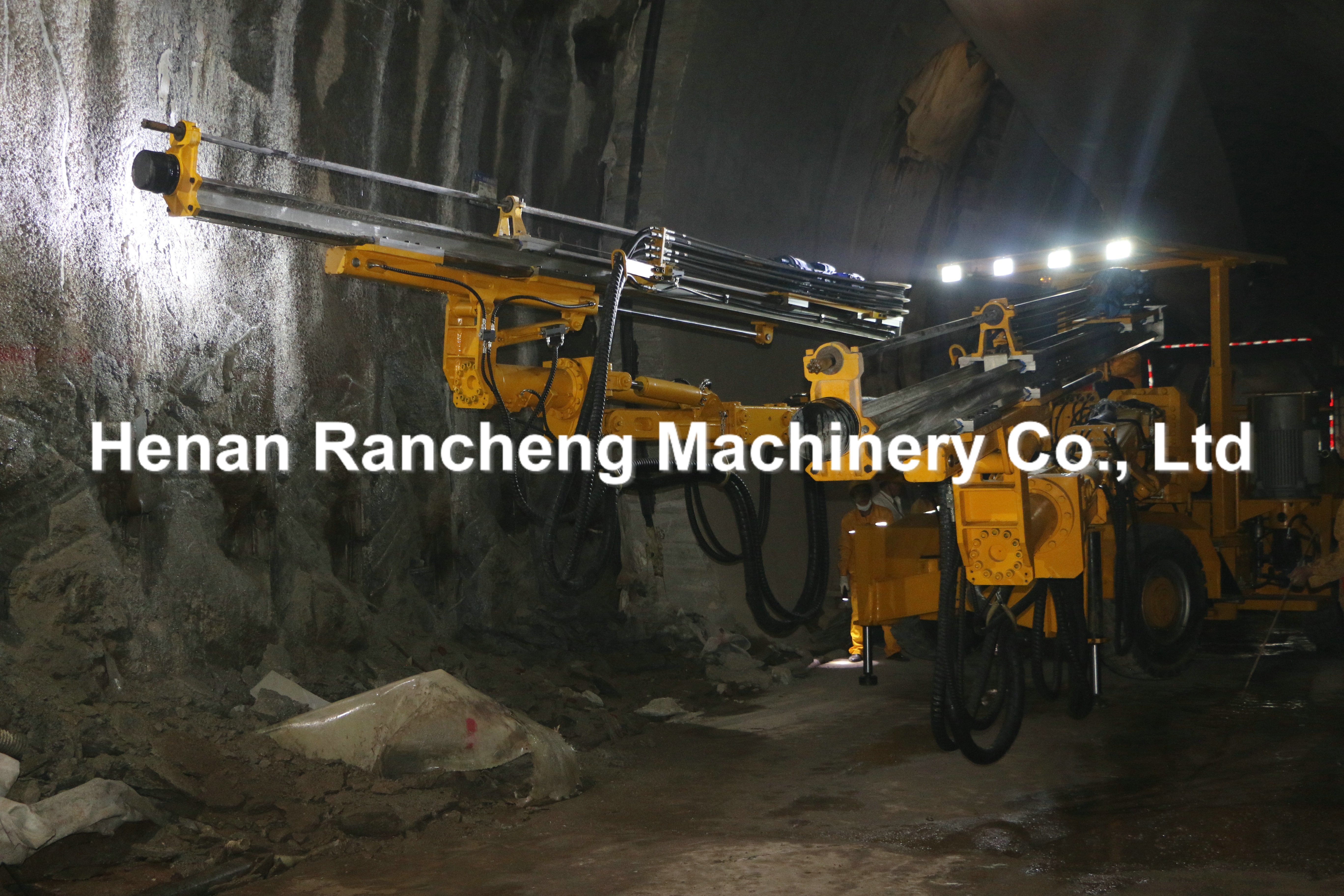 RCZ-22J All Hydraulic Tunneling Jumbo Drilling Rig 3880mm Drilling Depth With 93KW / 125HP Diesel Engine Power