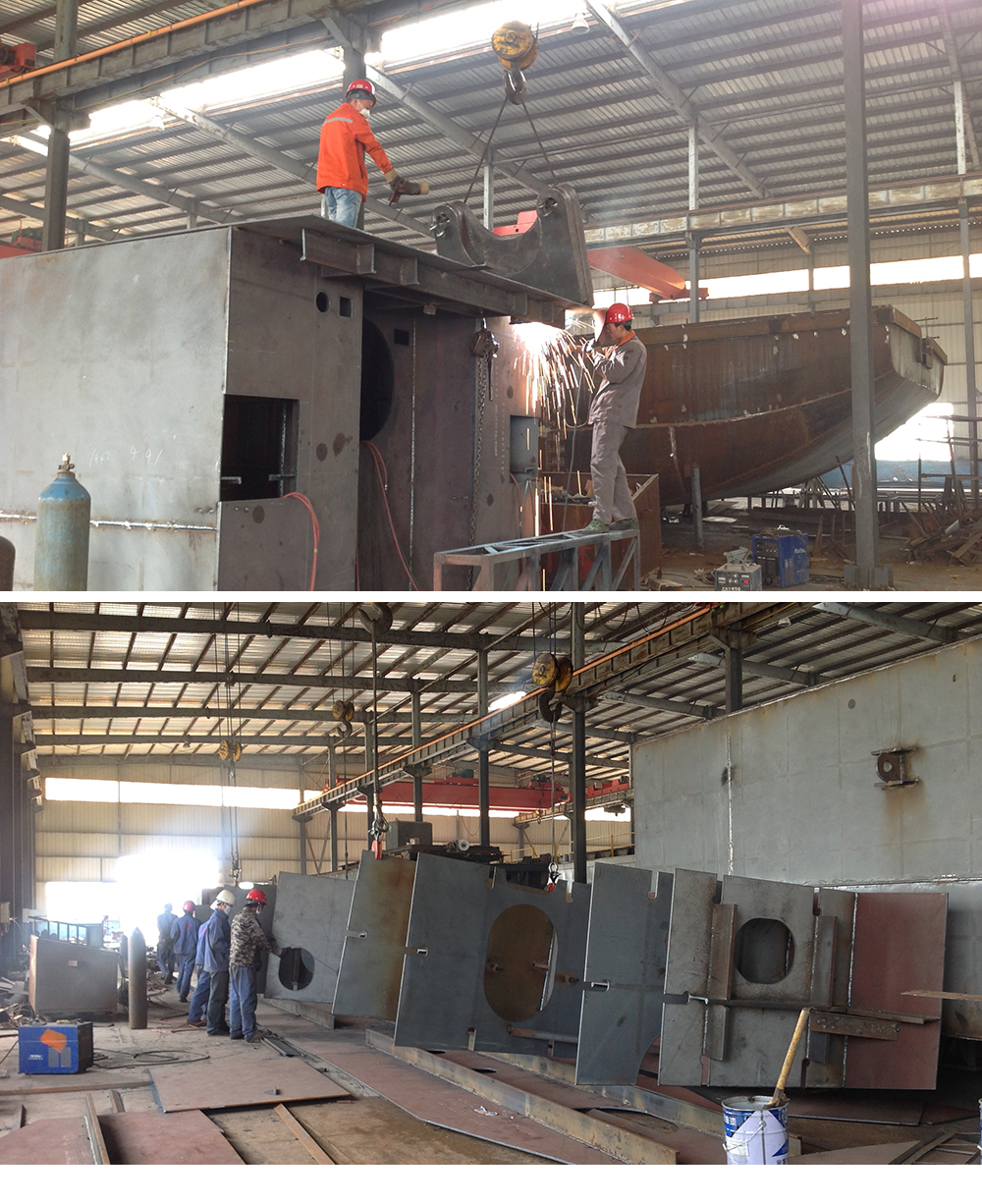 Road transportation of dredger by trucks