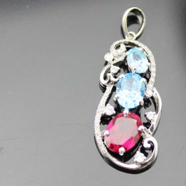 925 Silver Jewelry Oval Mix Blue Red Cubic Zircon Three Stones Pendant Necklace (PSJ0378)