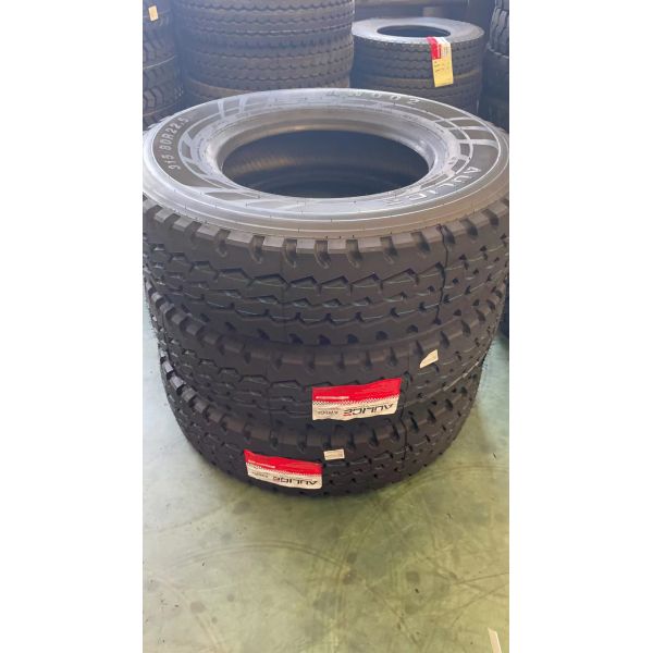 Thailand Natural Rubber 12R22.5 Drive Tires All Weather Truck Tire Mining Pavement Tubeless Tyre Radial Truck Tyre AR999