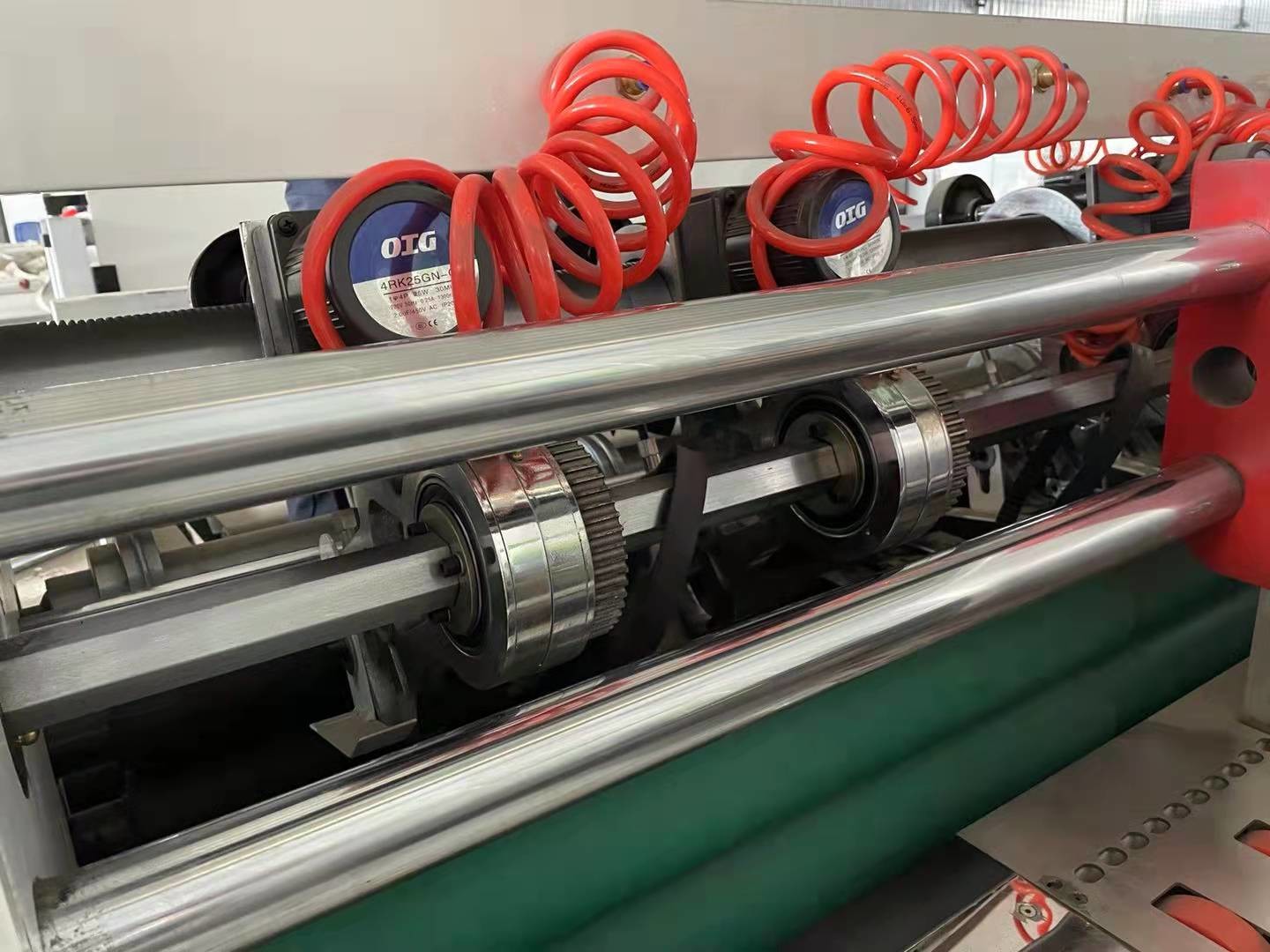 7KW Electric Carton Slitter Scorer Machine 5 Knives 8 Lines