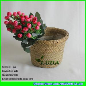 China LUDA handmade Gift natural seagrass round straw baskets wholesale